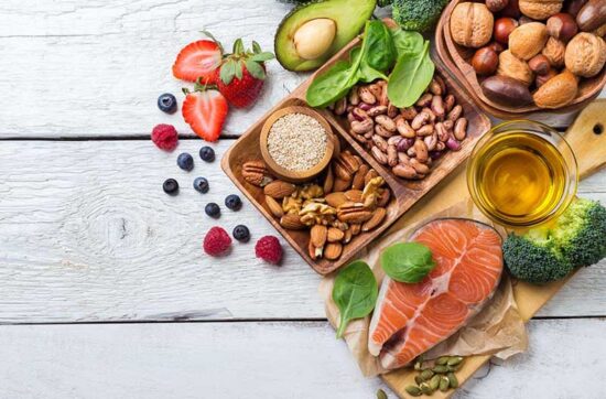 Nutrición Holística: Alimentando Cuerpo, Mente y Espíritu